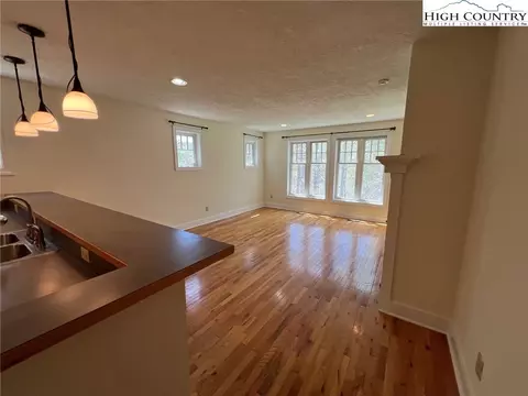 190 Still Lake Dr #311, Boone, NC 28607
