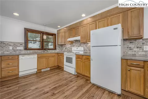 217 Highland Ave, Boone, NC 28607 photo 13