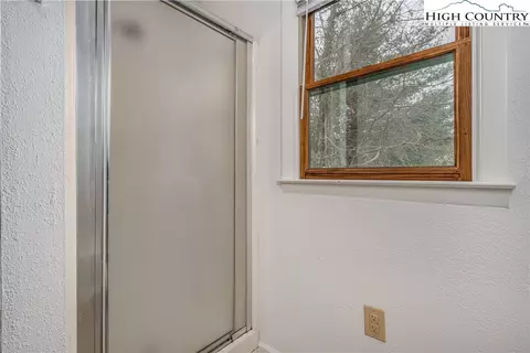 217 Highland Ave, Boone, NC 28607 photo 21