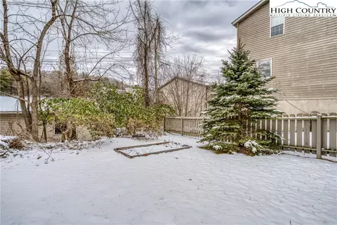217 Highland Ave, Boone, NC 28607 photo 31