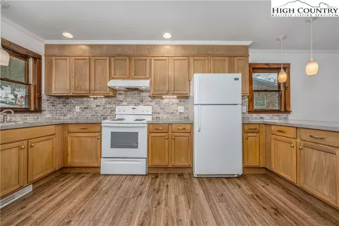 217 Highland Ave, Boone, NC 28607 photo 11