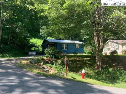 318 Owens Dr, Boone, NC 28607