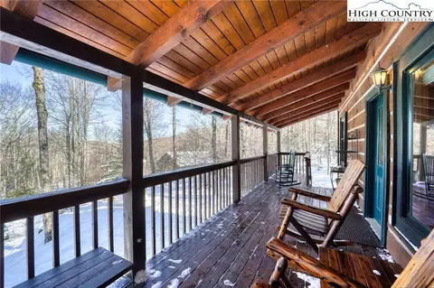 Exterior - 206 Foxgrape Hollow Rd, Beech Mountain, NC 28604 photo 2 of 7
