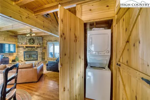 Kitchen - 206 Foxgrape Hollow Rd, Beech Mountain, NC 28604 photo 3 of 3