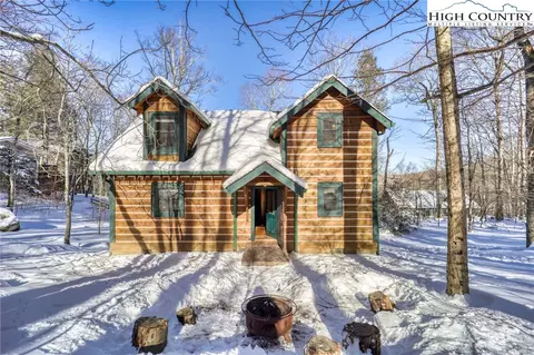 Exterior - 206 Foxgrape Hollow Rd, Beech Mountain, NC 28604 photo 6 of 7