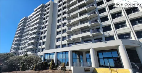 303 Sugar Top Dr #2004, Sugar Mountain, NC 28604