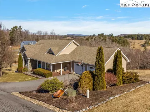 141 White Dogwood Ln, Boone, NC 28607