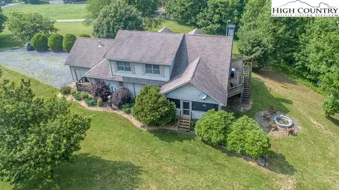 1311 Orchard Ln, Boone, NC 28607