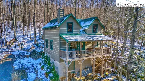 116 Poplar Dr, Beech Mountain, NC 28604