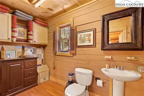 116 Poplar Dr, Beech Mountain, NC 28604 photo 13
