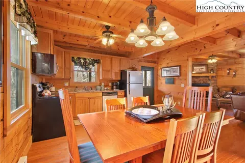 116 Poplar Dr, Beech Mountain, NC 28604 photo 11