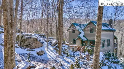 116 Poplar Dr, Beech Mountain, NC 28604 photo 4