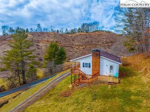 542 Dale Blevins Rd, Grassy Creek, NC 28631
