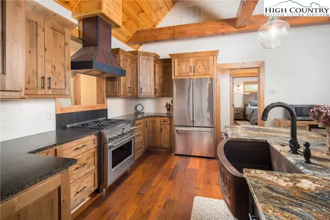 765 Pepperroot Rd, Boone, NC 28607 photo 7