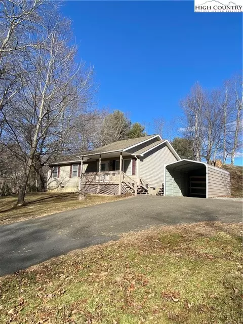 134 Walnut Ridge Rd, Sparta, NC 28675