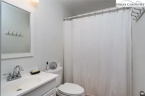 Bath - 484 Roxanna Street Lot, Boone, NC 28607 photo 1 of 1