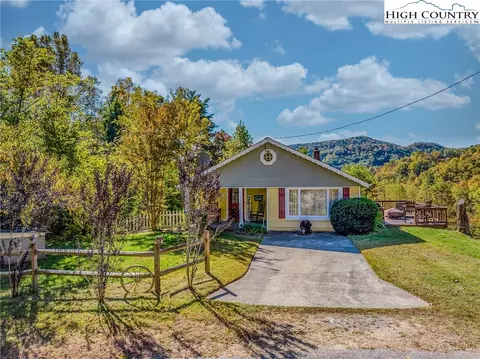5977 Waterfalls Rd, Lenoir, NC 28645