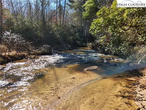 7655 Nc Hwy 64-90 Hwy, Taylorsville, NC 28681