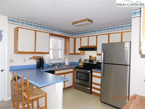 194 Charles St, Boone, NC 28607 photo 12