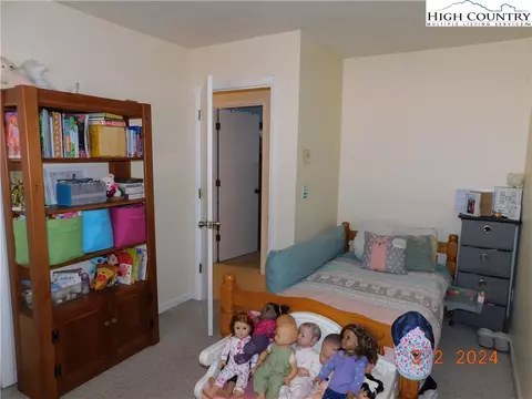 194 Charles St, Boone, NC 28607 photo 25