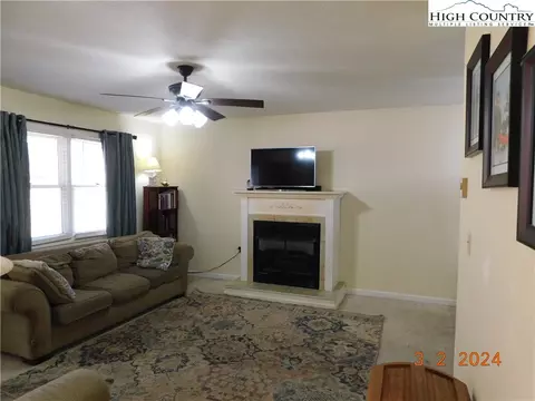 194 Charles St, Boone, NC 28607 photo 16