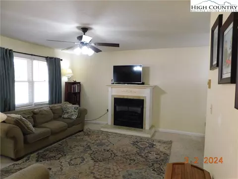 194 Charles St, Boone, NC 28607 photo 7