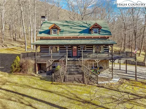 121 Wicker St, West Jefferson, NC 28694