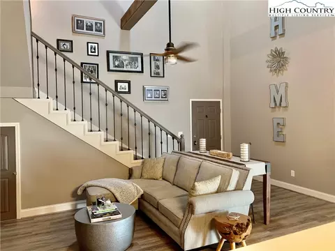 215 S Jefferson Ave #203, West Jefferson, NC 28694