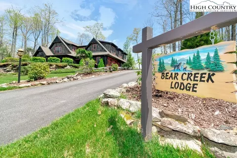 211 Cougar Run, Linville, NC 28646