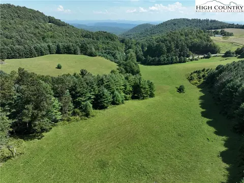 11 Wildcat Rd, Deep Gap, NC 28618