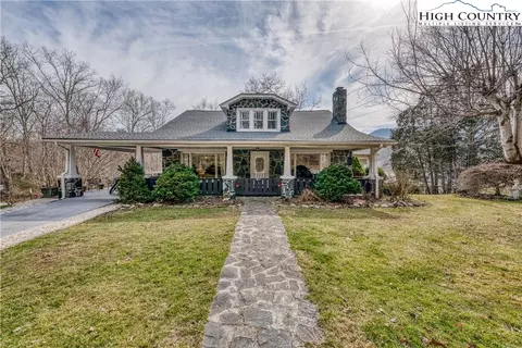 773 Greenwood Rd, Spruce Pine, NC 28777