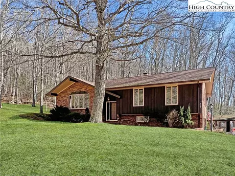 516 Mount Jefferson State Park Rd, West Jefferson, NC 28694