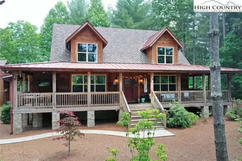 1642 Nob Hill Ln, Collettsville, NC 28611