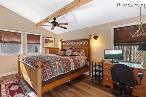 Bedroom - 117 Pond Creek Rd, Beech Mountain, NC 28604 photo 4 of 7