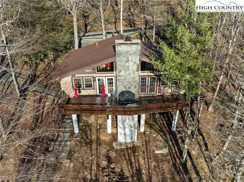 Exterior - 117 Pond Creek Rd, Beech Mountain, NC 28604 photo 1 of 14