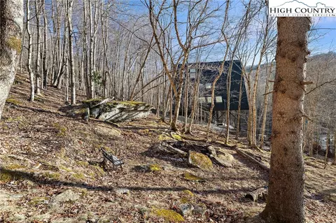 View/Area - 117 Pond Creek Rd, Beech Mountain, NC 28604 photo 3 of 8