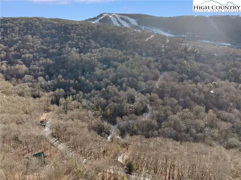 View/Area - 117 Pond Creek Rd, Beech Mountain, NC 28604 photo 5 of 8