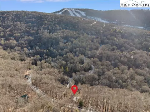 View/Area - 117 Pond Creek Rd, Beech Mountain, NC 28604 photo 6 of 8