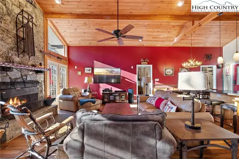 Living - 117 Pond Creek Rd, Beech Mountain, NC 28604 photo 7 of 8