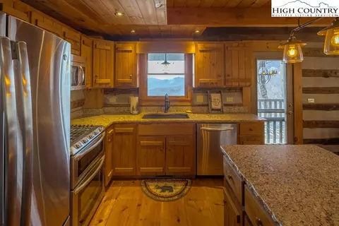 Kitchen - 833 Tomahawk Dr, Todd, NC 28684 photo 5 of 5