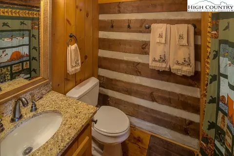 Bath - 833 Tomahawk Dr, Todd, NC 28684 photo 4 of 5