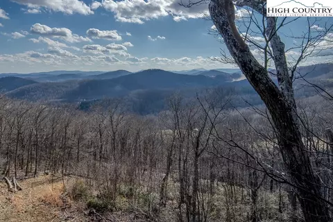 View/Area - 833 Tomahawk Dr, Todd, NC 28684 photo 5 of 10
