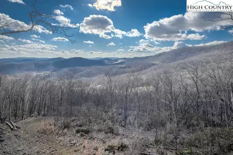 View/Area - 833 Tomahawk Dr, Todd, NC 28684 photo 3 of 10
