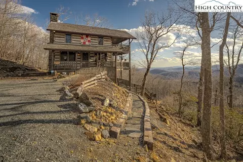 View/Area - 833 Tomahawk Dr, Todd, NC 28684 photo 1 of 10
