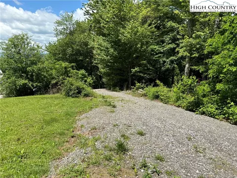 tbd Summit Rd, Purlear, NC 28665