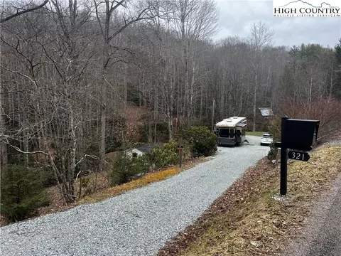 321 Sam Brewer Rd, Newland, NC 28657