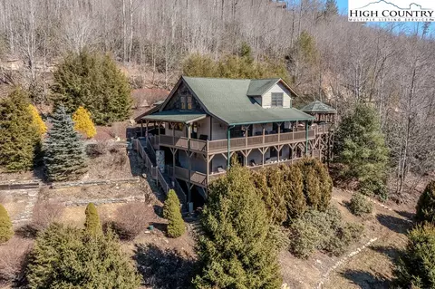 13 Sunset Dr, Elk Park, NC 28622