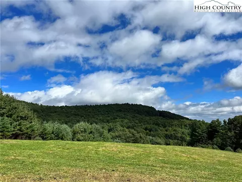 7 Wildcat Rd, Deep Gap, NC 28618 photo 2