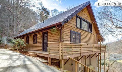 754 Arnett Hollow Rd, Vilas, NC 28692