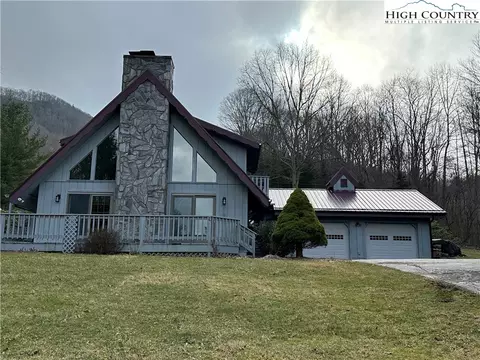 390 Roten Dr, Warrensville, NC 28693